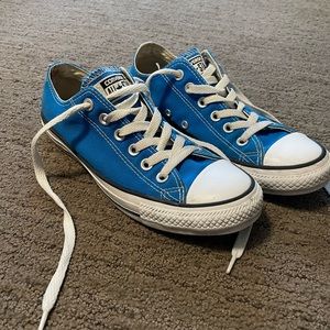 Blue converse